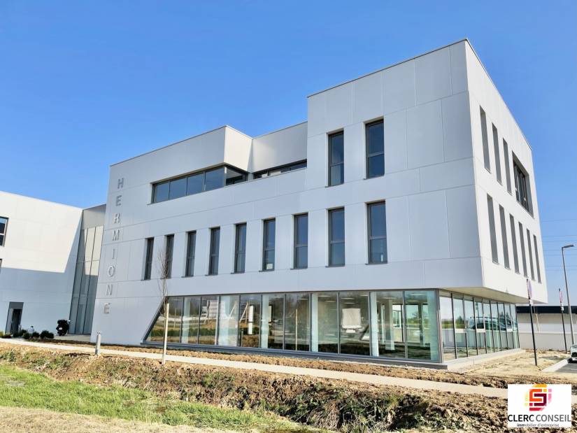 Location - Bureaux 282m² - Saint-martin-du-vivier