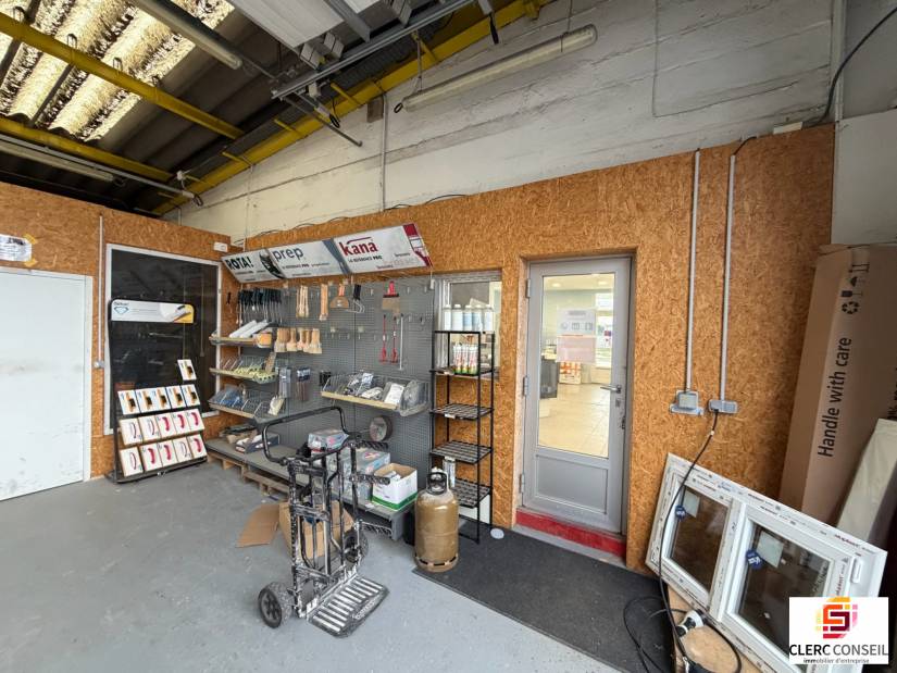 Location - Local d'activité 280m² - Sotteville-lès-rouen