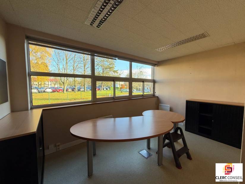 Vente - Bureaux 886m² - Bois-guillaume