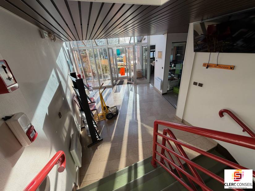 Vente - Bureaux 886m² - Bois-guillaume