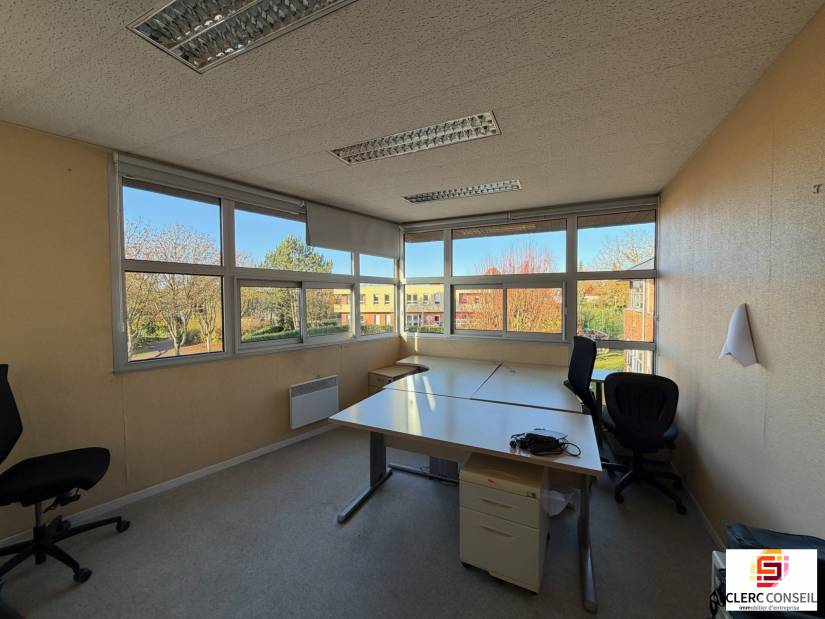 Vente - Bureaux 886m² - Bois-guillaume