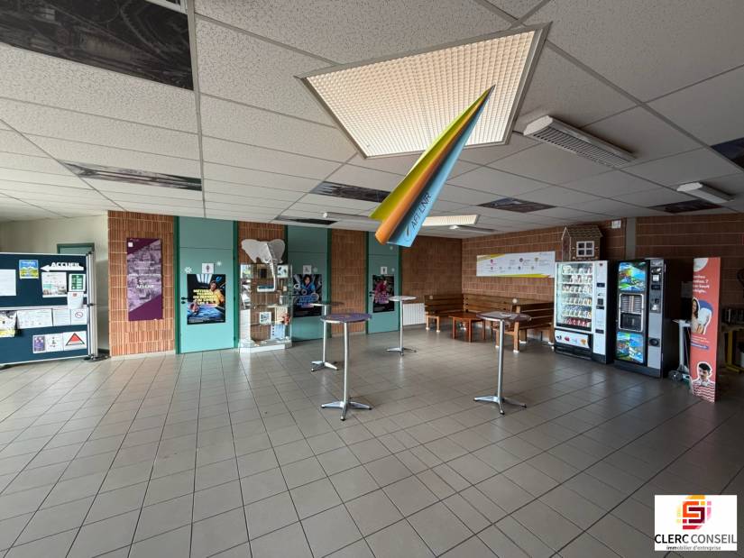 Vente - Bureaux 1974m² - Mont-saint-aignan