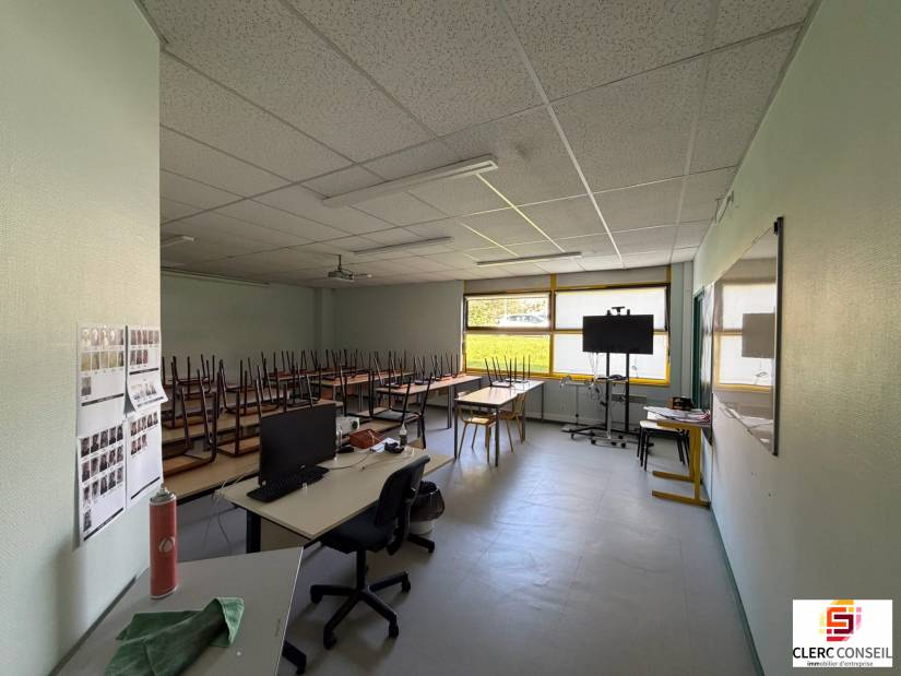 Vente - Bureaux 1974m² - Mont-saint-aignan