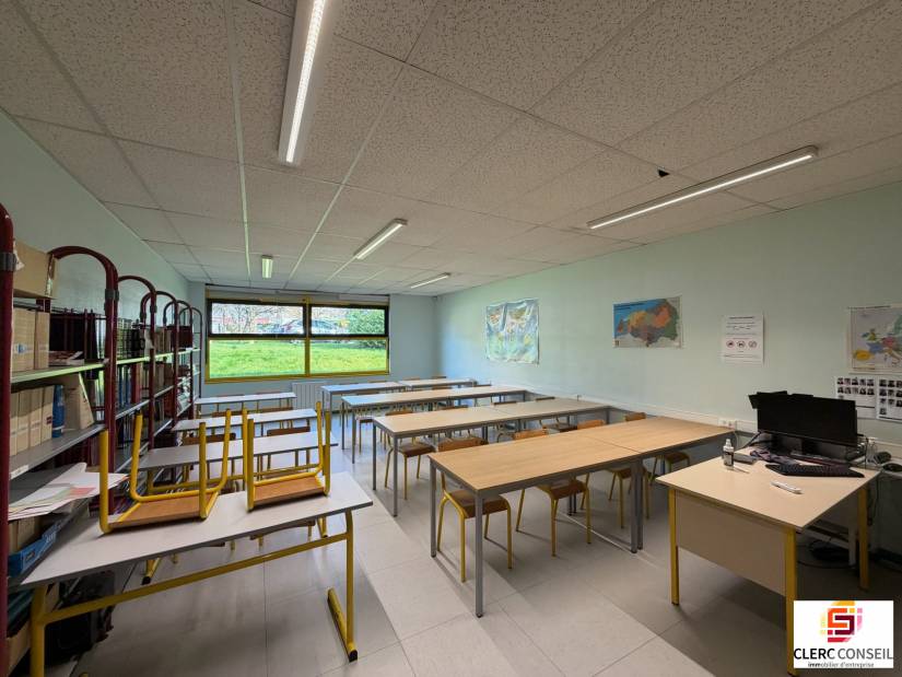 Vente - Bureaux 1974m² - Mont-saint-aignan