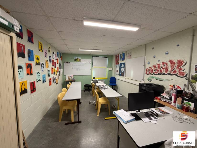 Vente - Bureaux 1974m² - Mont-saint-aignan