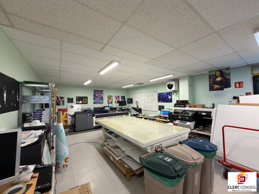 Vente - Bureaux 1974m² - Mont-saint-aignan