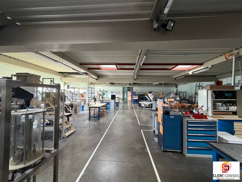 Vente - Bureaux 1974m² - Mont-saint-aignan