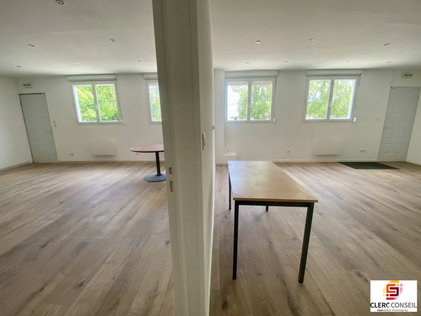 Location - Bureaux 162m² - Évreux