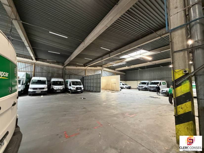 Location - Local d'activité 1739m² - Sotteville-lès-rouen