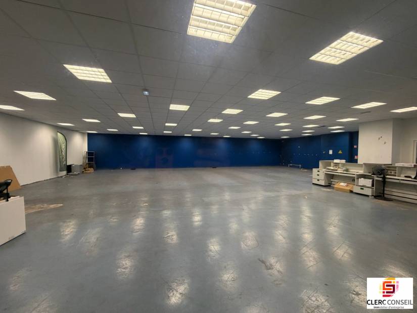 Location - Local d'activité 1739m² - Sotteville-lès-rouen
