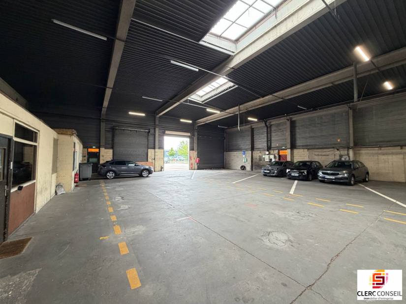 Location - Local d'activité 1739m² - Sotteville-lès-rouen