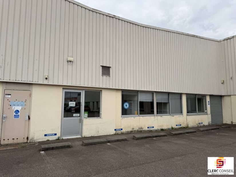 Location - Local d'activité 1739m² - Sotteville-lès-rouen