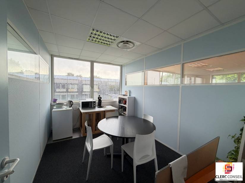 Location - Bureaux 119m² - Mont-saint-aignan