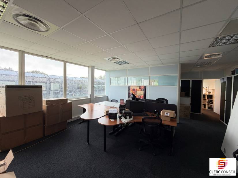 Location - Bureaux 119m² - Mont-saint-aignan