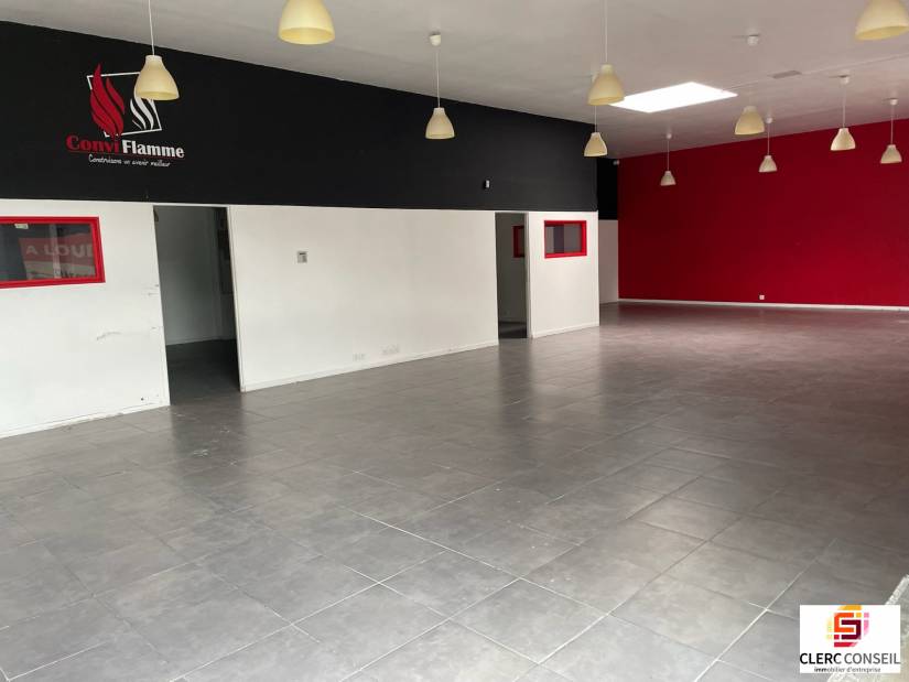 Location - Local commercial 330m² - Normanville