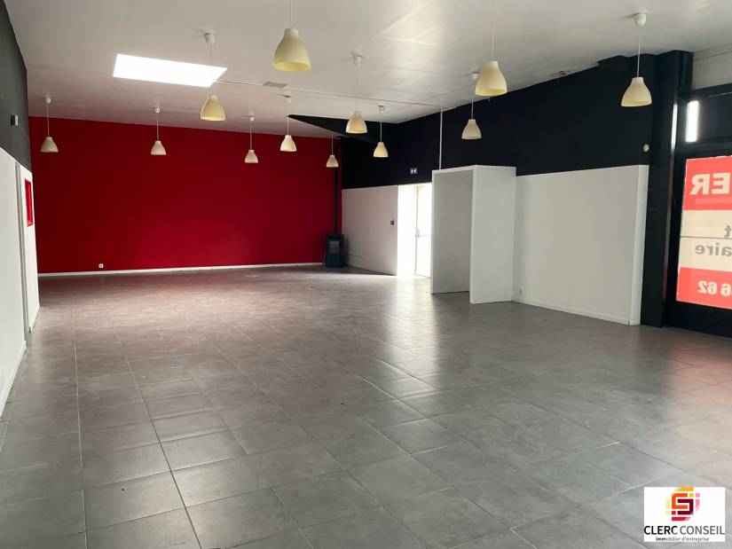 Location - Local commercial 330m² - Normanville