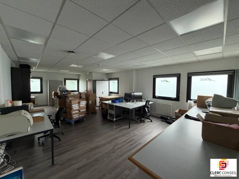 Location - Bureaux 312m² - Mont-saint-aignan