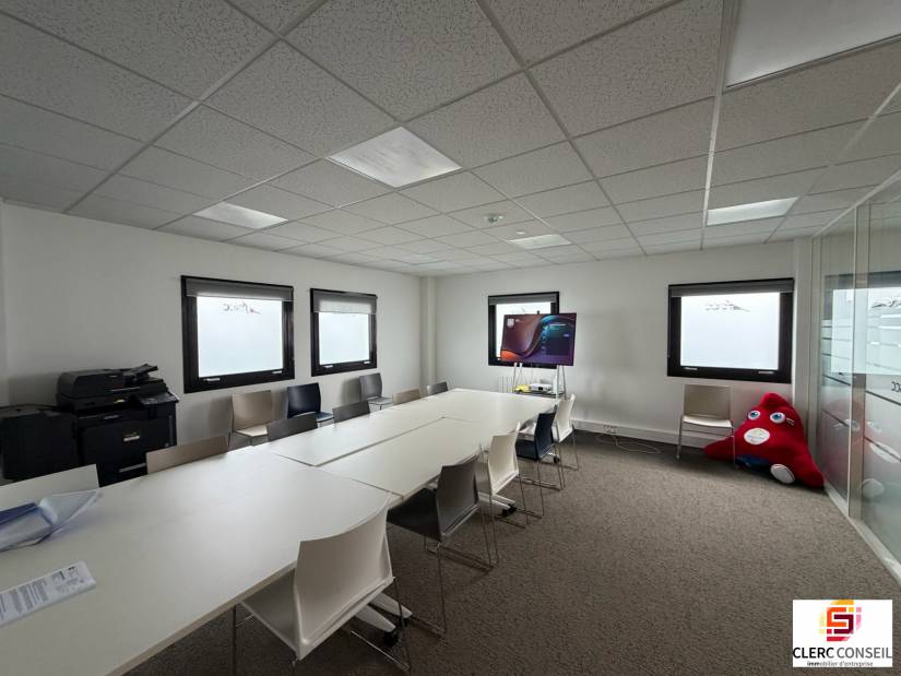 Location - Bureaux 312m² - Mont-saint-aignan