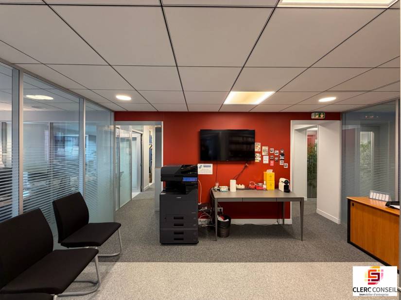 Vente - Local commercial 323m² - Bois-guillaume