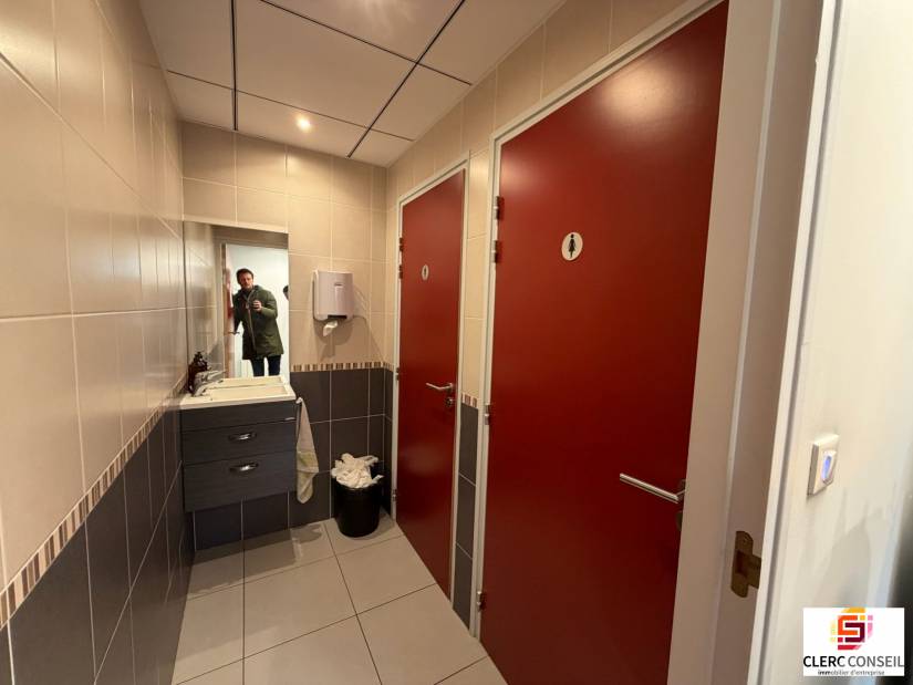 Vente - Local commercial 323m² - Bois-guillaume