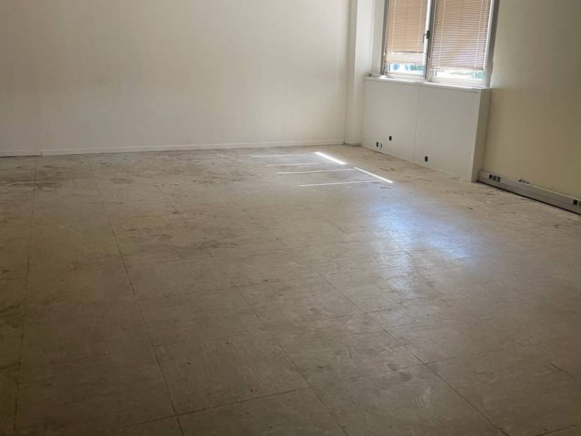 Location - Bureaux 970m² - Val-de-reuil