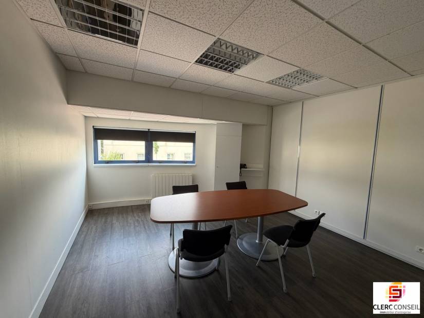Location - Bureaux 218m² - Mont-saint-aignan