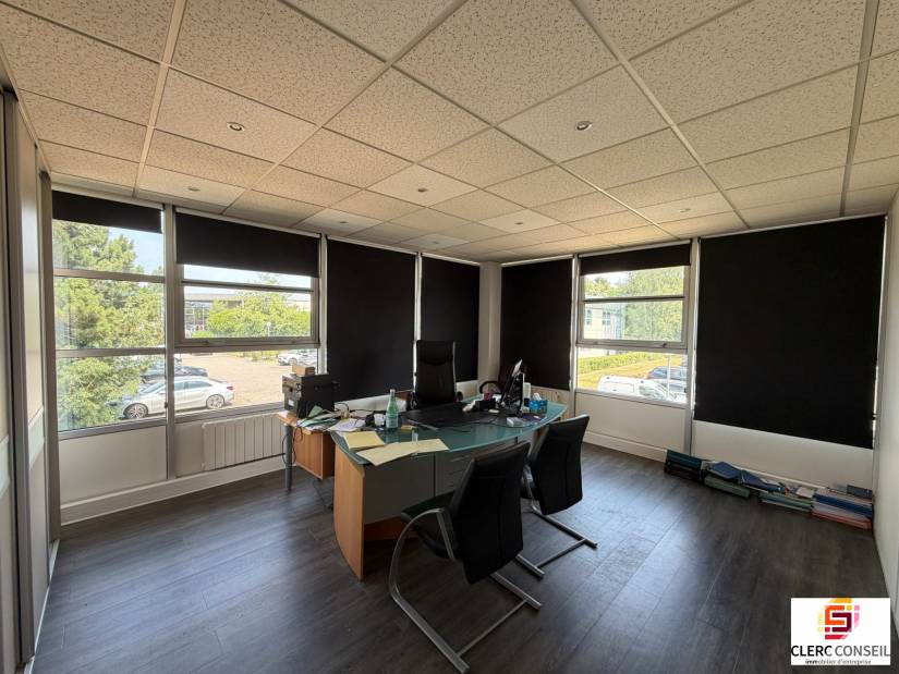 Location - Bureaux 218m² - Mont-saint-aignan