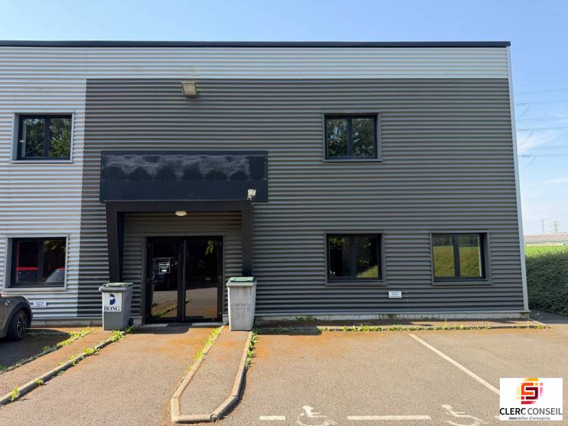 Location - Bureaux 157m² - Saint-jean-du-cardonnay