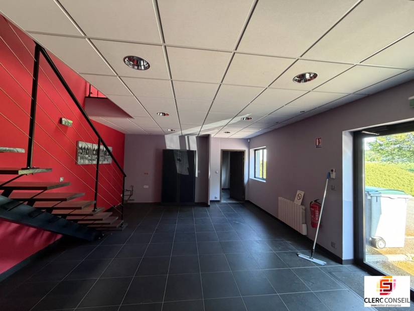 Location - Bureaux 157m² - Saint-jean-du-cardonnay