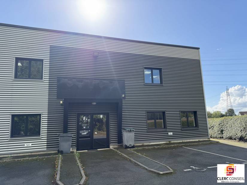 Location - Bureaux 157m² - Saint-jean-du-cardonnay