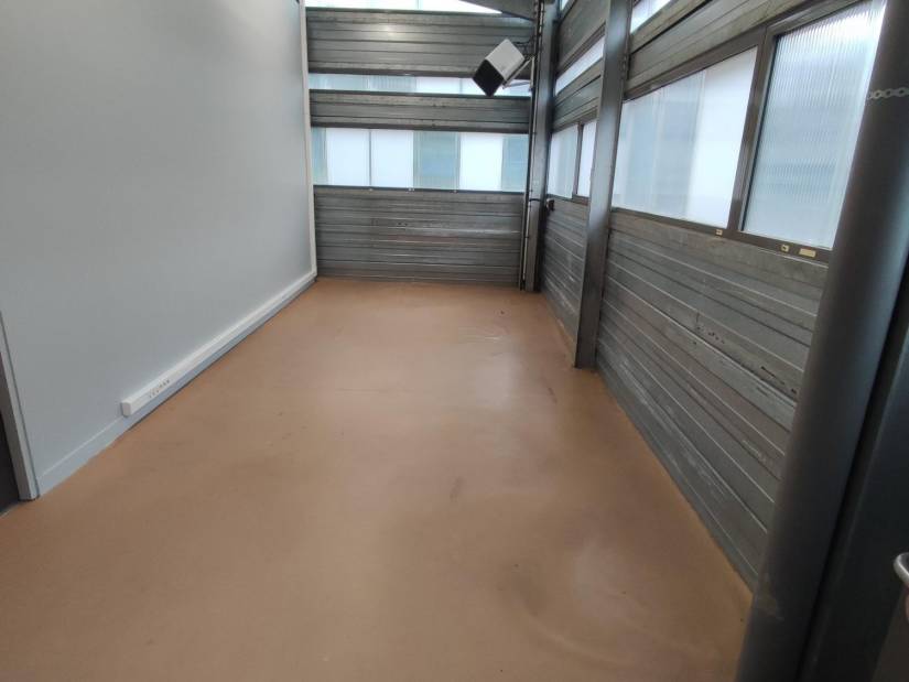 Location - Local d'activité 161m² - Saint-Étienne-du-rouvray