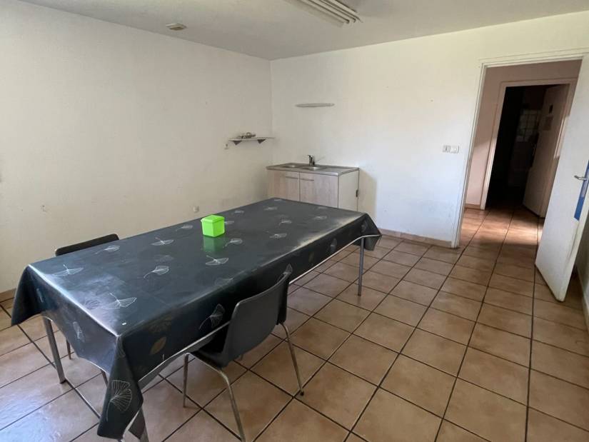 Vente - Local d'activité 1550m² - Saint-denis-des-monts