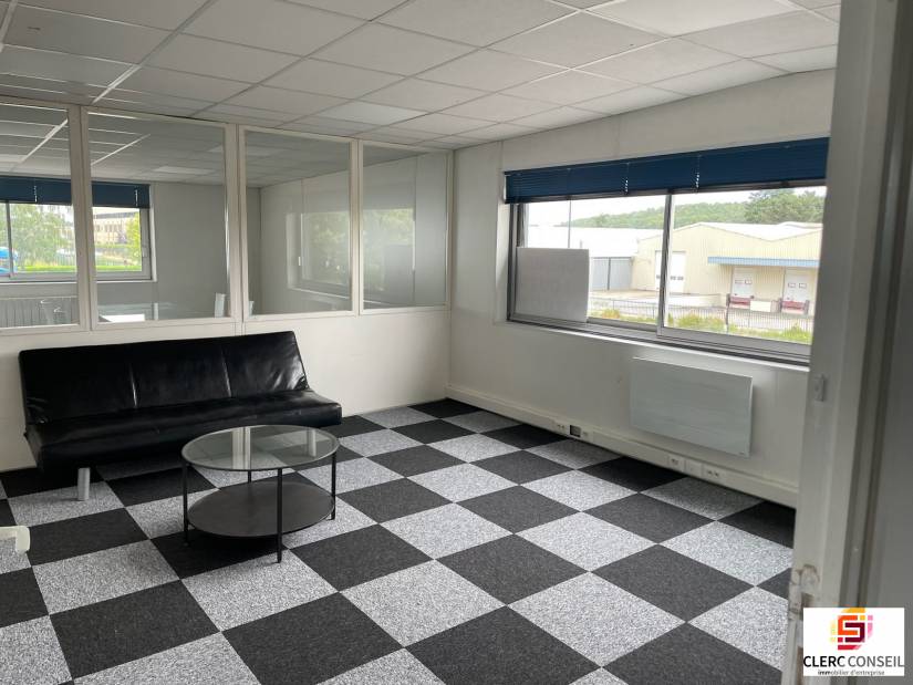 Location - Bureaux 85m² - Louviers