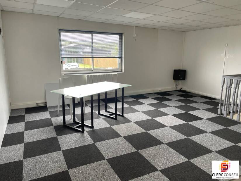 Location - Bureaux 85m² - Louviers
