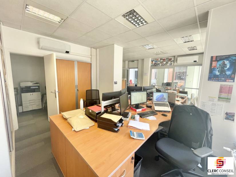 Location - Local commercial 151m² - Rouen