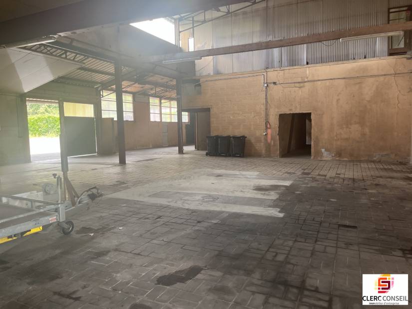 Location - Local d'activité 963m² - Asnières
