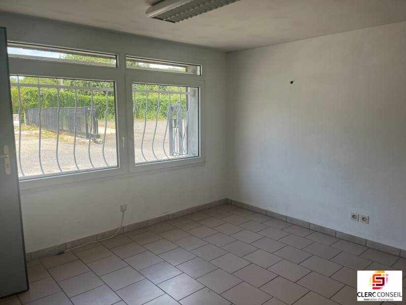 Location - Local d'activité 963m² - Asnières