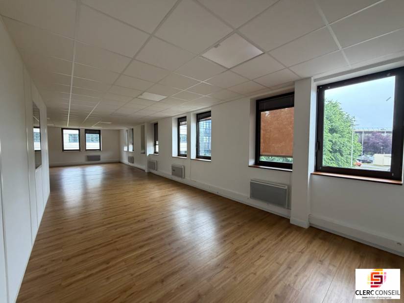 Location - Bureaux 339m² - Mont-saint-aignan