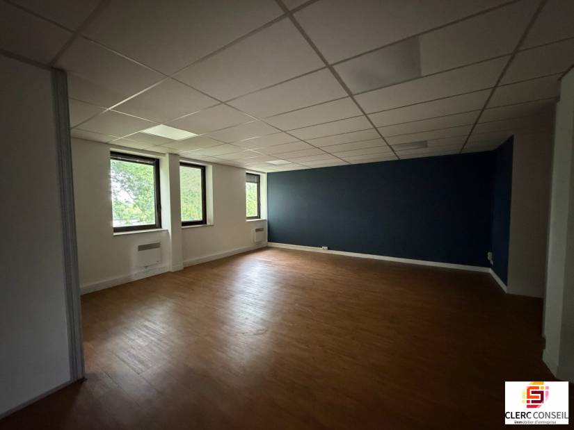Location - Bureaux 339m² - Mont-saint-aignan