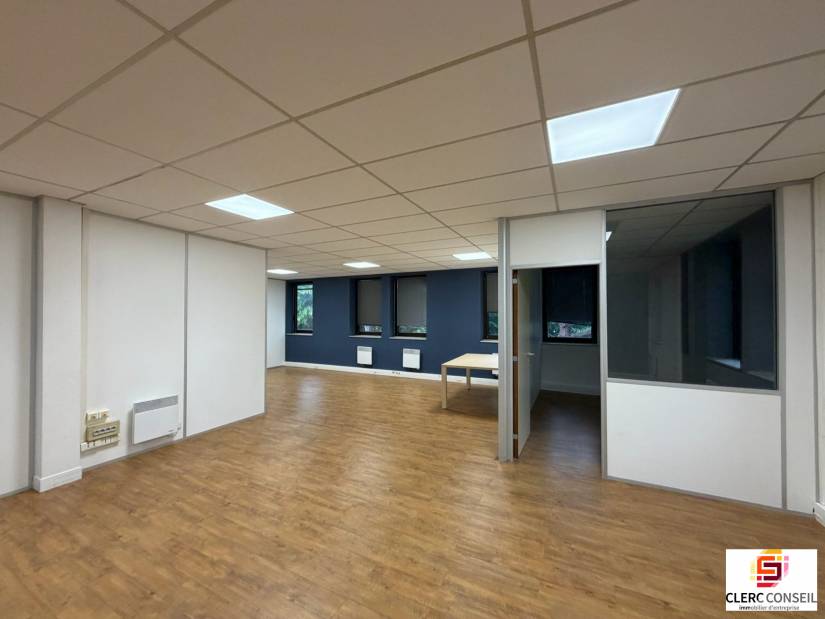 Location - Bureaux 339m² - Mont-saint-aignan