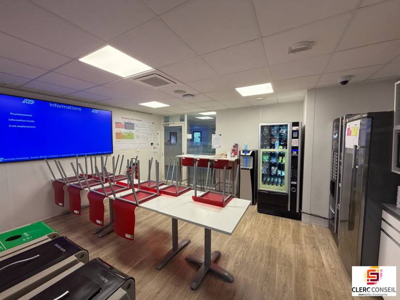 Location - Bureaux 243m² - Mont-saint-aignan