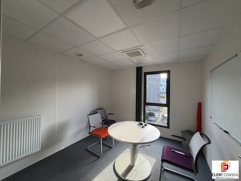 Location - Bureaux 243m² - Mont-saint-aignan