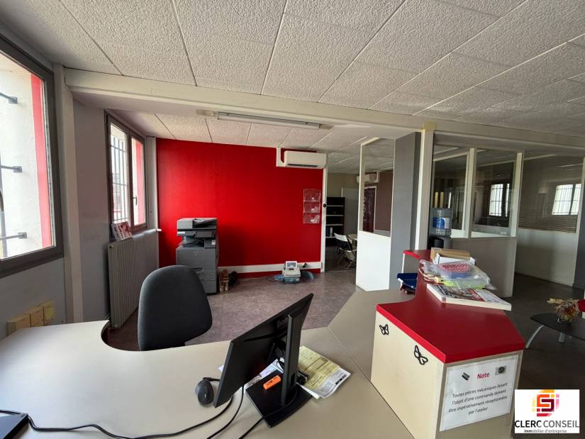 Vente - Local d'activité 2420m² - Saint-Étienne-du-rouvray