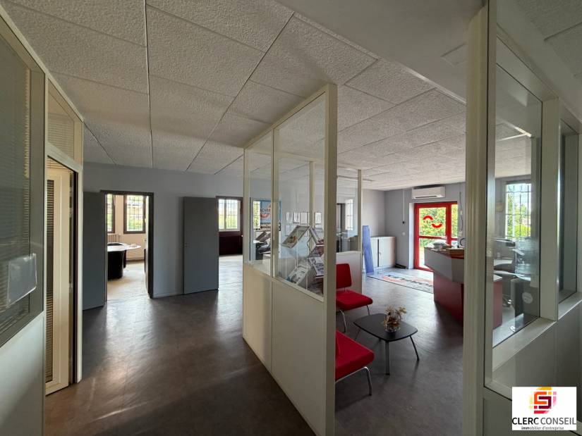 Vente - Local d'activité 2420m² - Saint-Étienne-du-rouvray