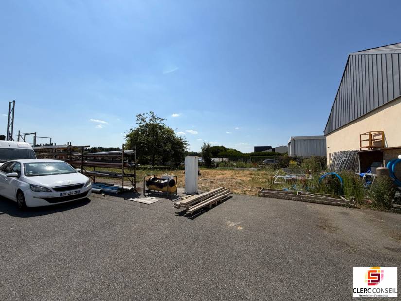 Location - Local d'activité 288m² - Saint-jacques-sur-darnétal