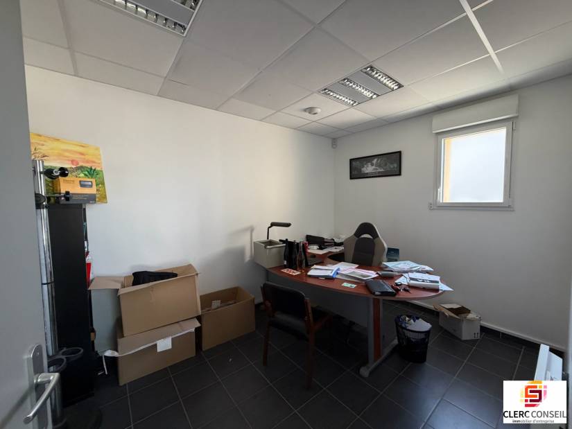 Location - Local d'activité 288m² - Saint-jacques-sur-darnétal
