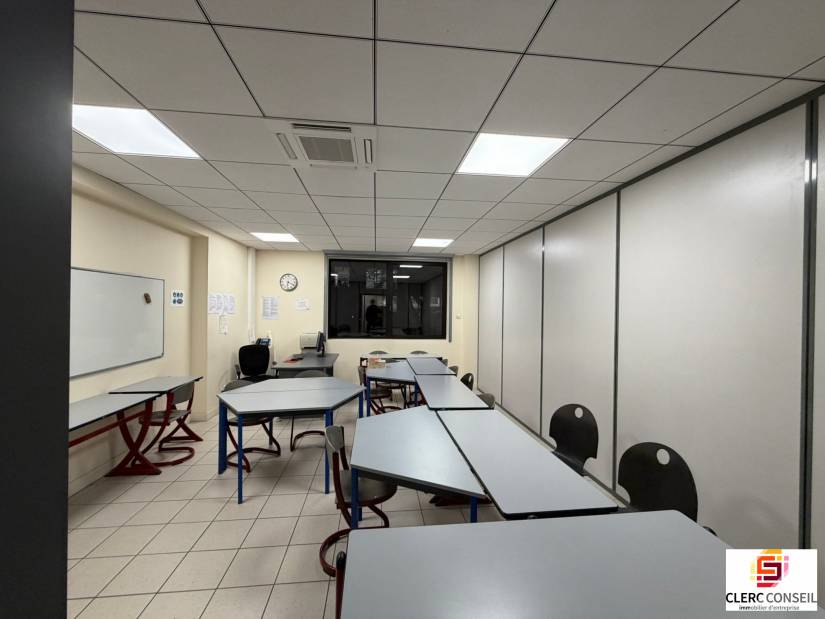 Vente - Bureaux 549m² - Mont-saint-aignan