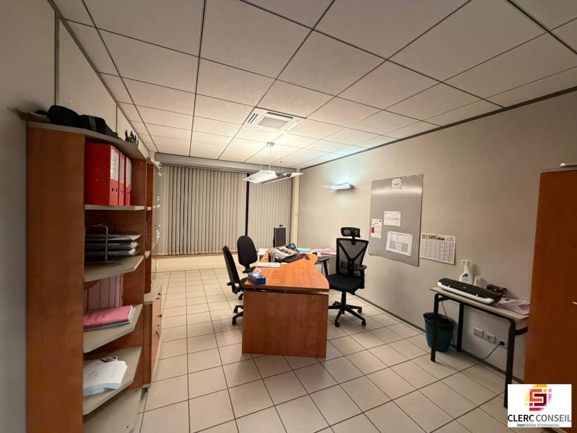 Vente - Bureaux 549m² - Mont-saint-aignan
