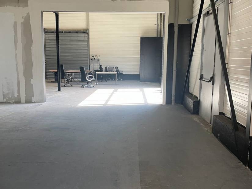 Location - Local d'activité 281m² - Saint-aubin-sur-gaillon