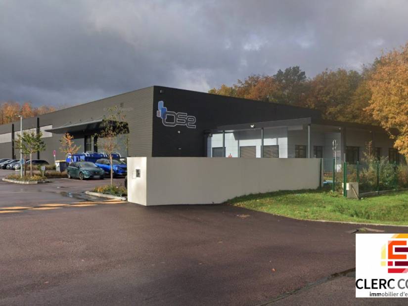 Location - Local d'activité 2254m² - Saint-Étienne-du-rouvray